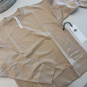 Alo Yoga Tan Sweatshirt